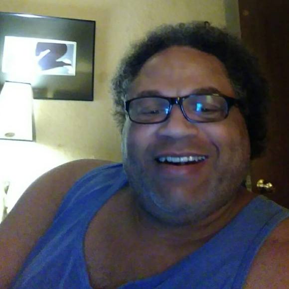 Meet your Posher, Chris - Picture 1 of 1